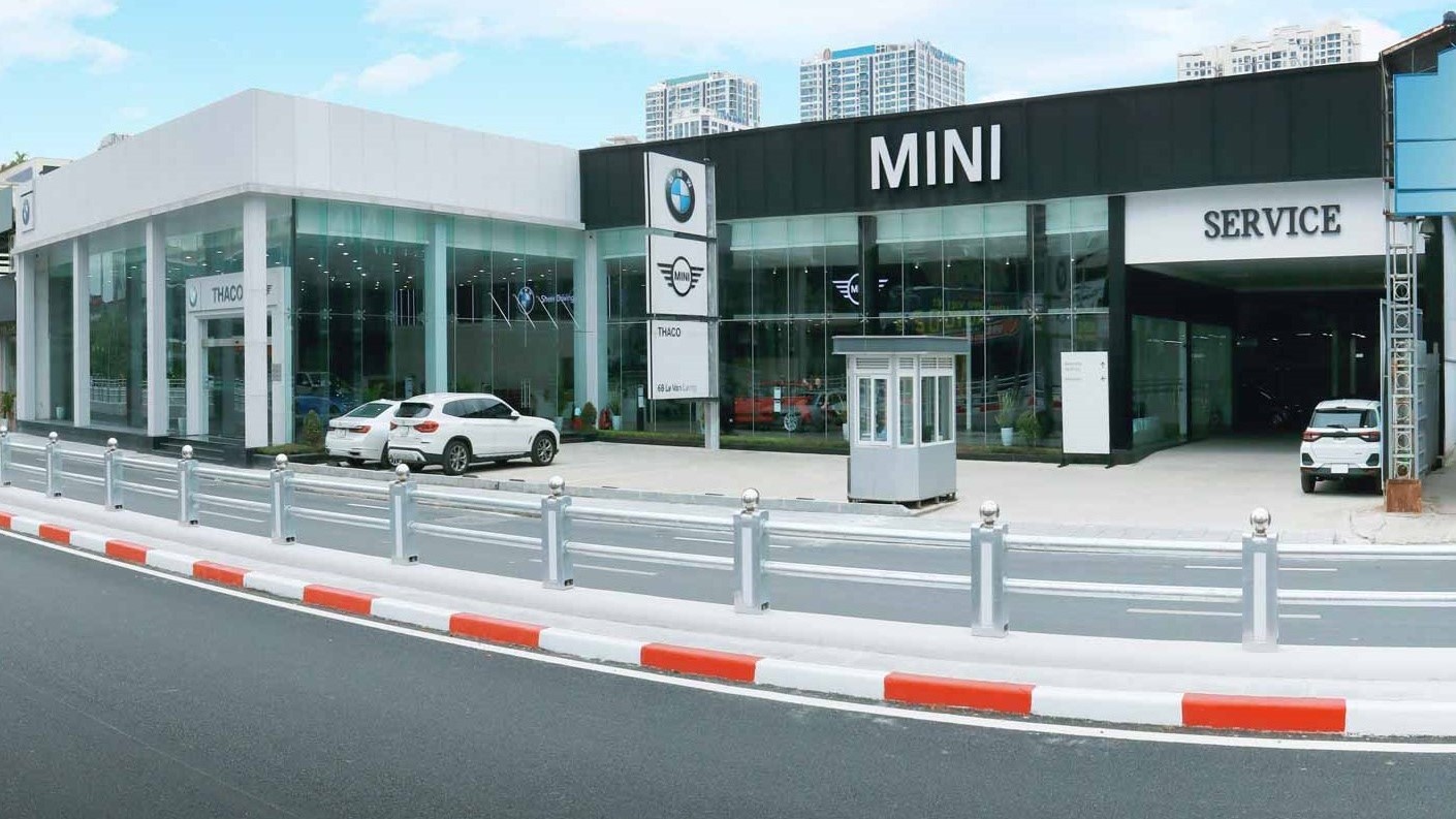 Hà Nội: Đại lý BMW Lê Văn Lương
